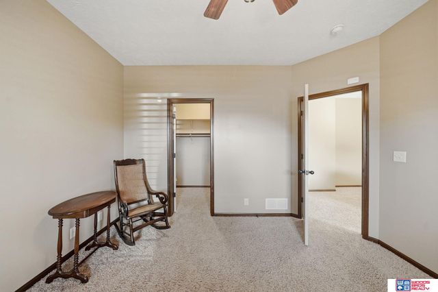 2737 Shadowbrook Drive, Lincoln, NE 68516