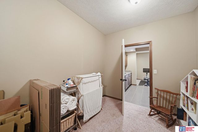 2737 Shadowbrook Drive, Lincoln, NE 68516