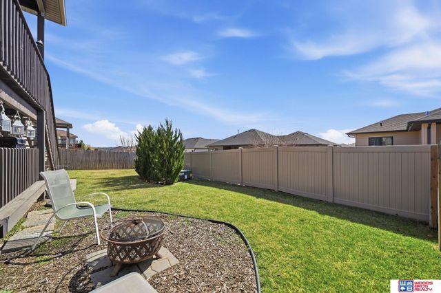 2737 Shadowbrook Drive, Lincoln, NE 68516