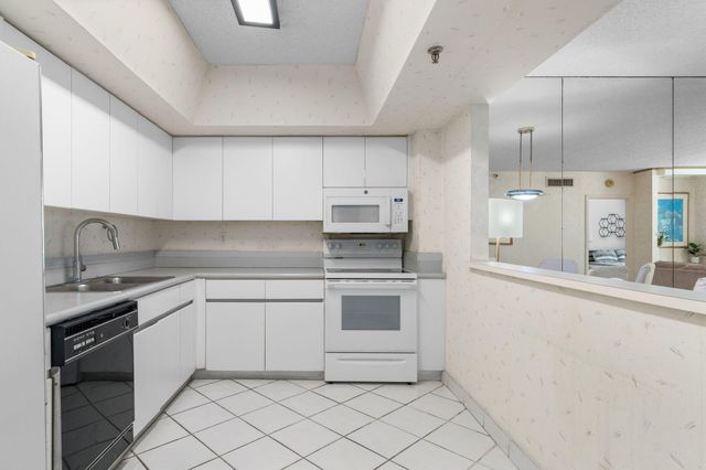 9455 Collins Avenue 305, Surfside, FL 33154