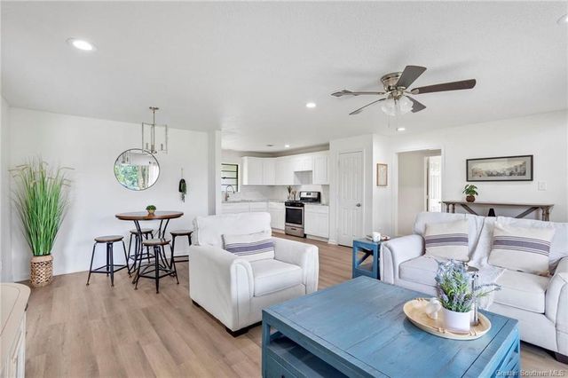 325 Quelqueshue Street, Sulphur, LA 70663