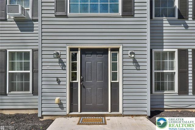1143 Willow Creek Drive, Polk Twp, PA 18058