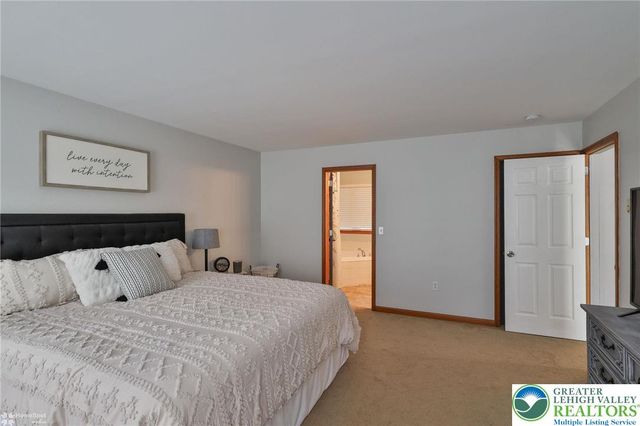 1143 Willow Creek Drive, Polk Twp, PA 18058