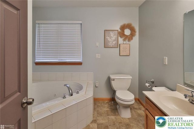1143 Willow Creek Drive, Polk Twp, PA 18058