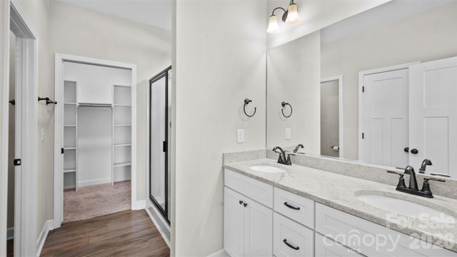 1880 Chestnut Grove Road, King, NC 27021