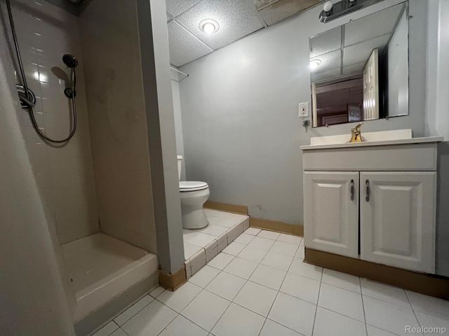 3431 Crooks Road, Troy, MI 48084