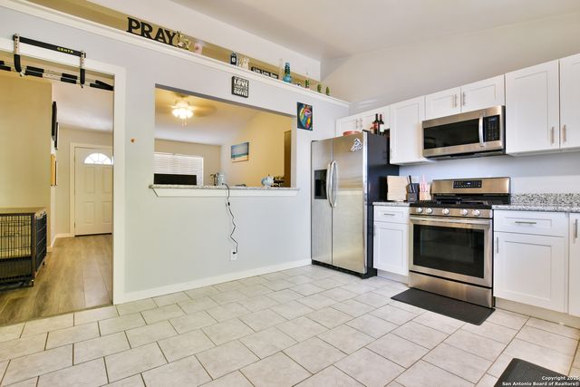 411 S Gevers, San Antonio, TX 78203