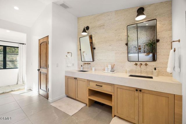 13202 Ojai Road, Santa Paula, CA 93060