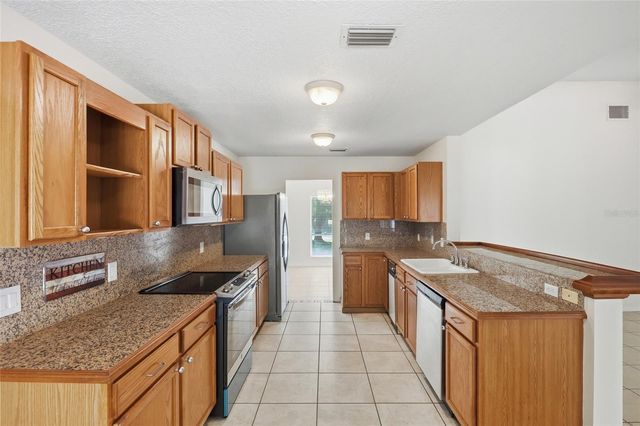 400 N PINE MEADOW DRIVE, Debary, FL 32713