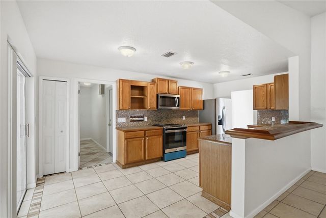 400 N PINE MEADOW DRIVE, Debary, FL 32713
