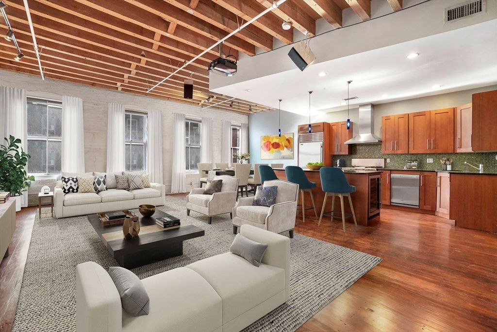 96 South St 3, Boston, MA 02111