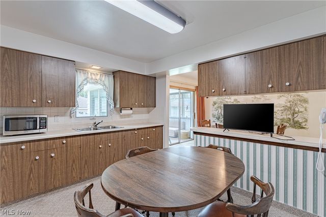 7635 Tamiami Drive, Parma, OH 44134