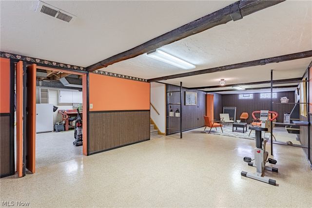 7635 Tamiami Drive, Parma, OH 44134
