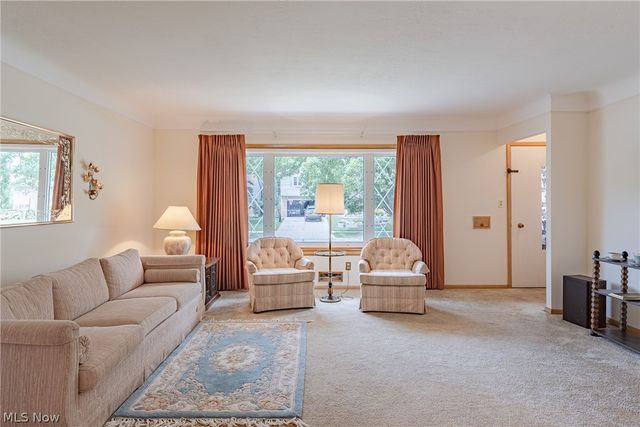 7635 Tamiami Drive, Parma, OH 44134
