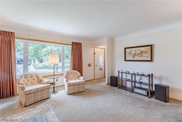 7635 Tamiami Drive, Parma, OH 44134