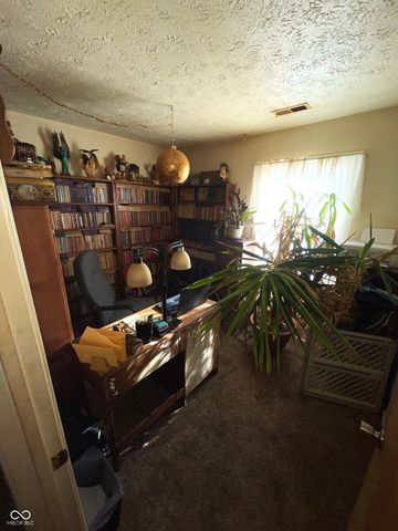 158 Hitchcock Drive, Hope, IN 47246