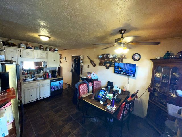 158 Hitchcock Drive, Hope, IN 47246