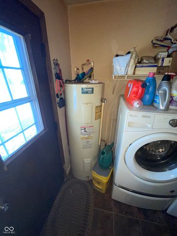 158 Hitchcock Drive, Hope, IN 47246