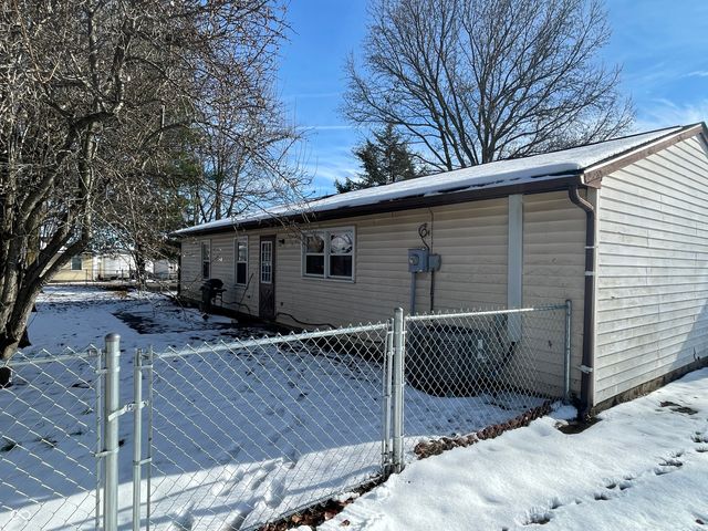 158 Hitchcock Drive, Hope, IN 47246