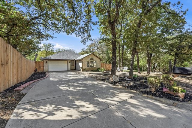 240 Cotton Drive, Mansfield, TX 76063