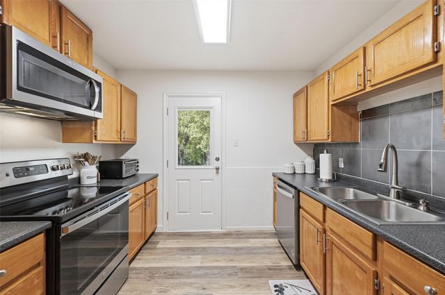 240 Cotton Drive, Mansfield, TX 76063