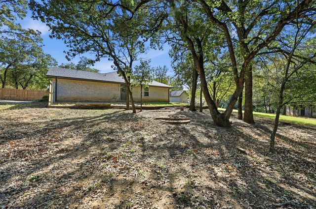 240 Cotton Drive, Mansfield, TX 76063