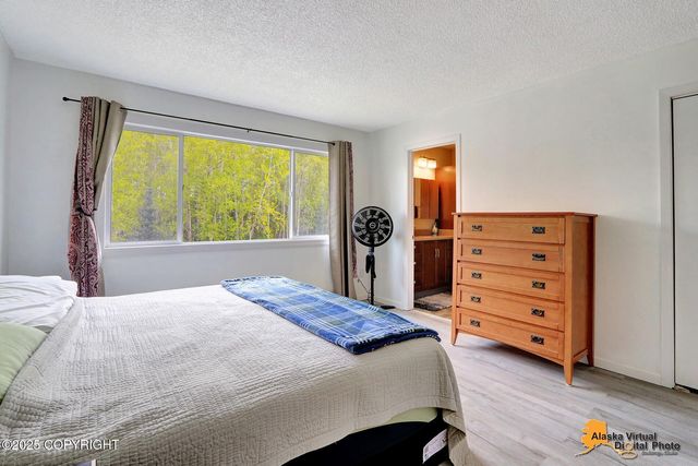 2816 Leighton Street, Anchorage, AK 99517