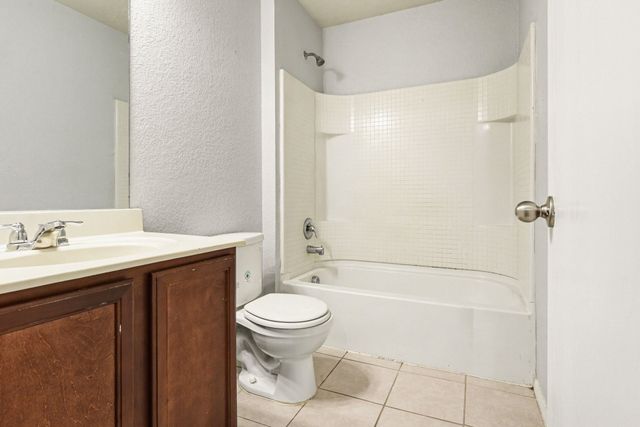 246 Willow Creek Lane, Terrell, TX 75160