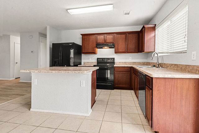 246 Willow Creek Lane, Terrell, TX 75160