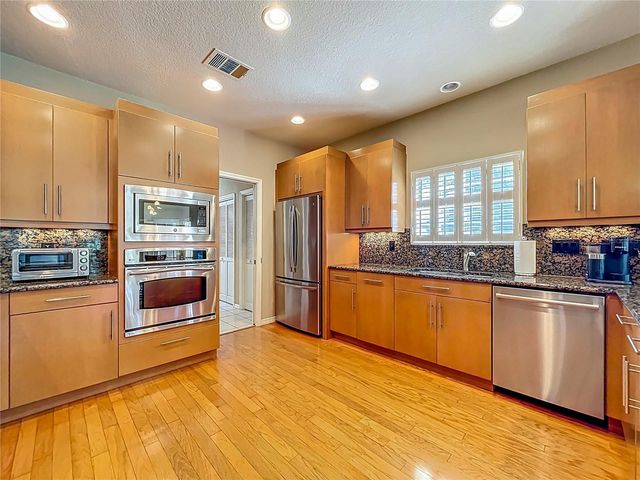 2470 SWEETWATER COUNTRY CLUB DRIVE, Apopka, FL 32712