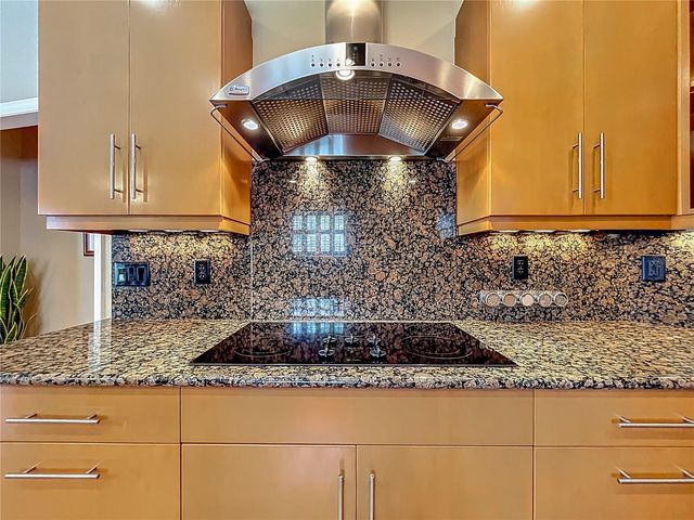 2470 SWEETWATER COUNTRY CLUB DRIVE, Apopka, FL 32712
