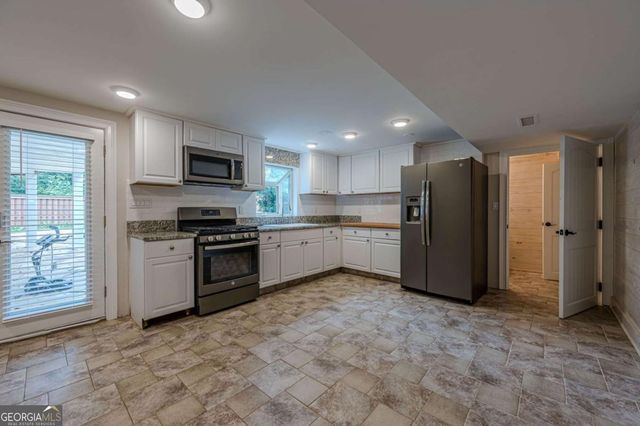 2697 S Cherokee Lane, Woodstock, GA 30188