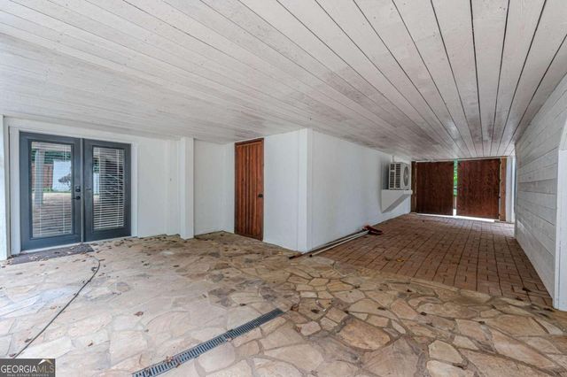 2697 S Cherokee Lane, Woodstock, GA 30188