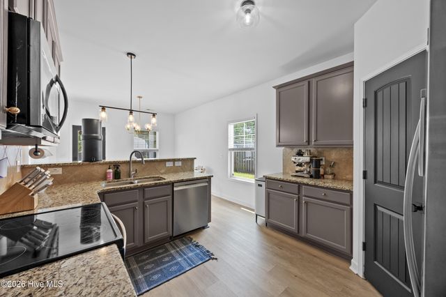 130 Poplar Branch Way, Hampstead, NC 28443