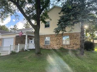 3514 East AVENUE S, La Crosse, WI 54601
