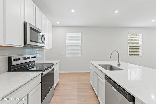 14728 MACADAMIA Lane, Jacksonville, FL 32218