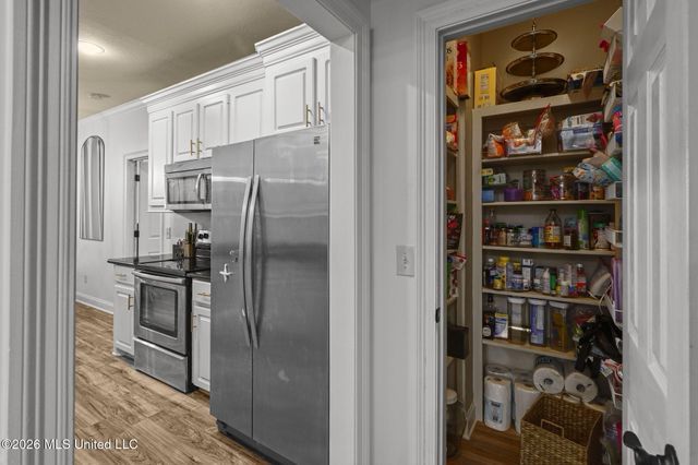 155 Oak Meadow Drive, Clinton, MS 39056