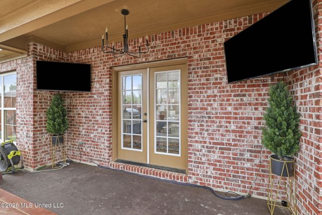 155 Oak Meadow Drive, Clinton, MS 39056
