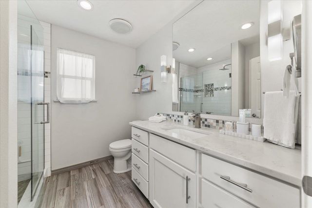 8110 E Sommerset Dr, Spokane, WA 99217