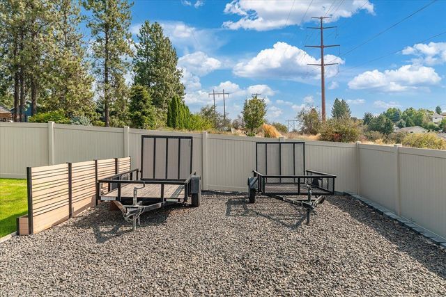 8110 E Sommerset Dr, Spokane, WA 99217