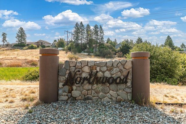 8110 E Sommerset Dr, Spokane, WA 99217
