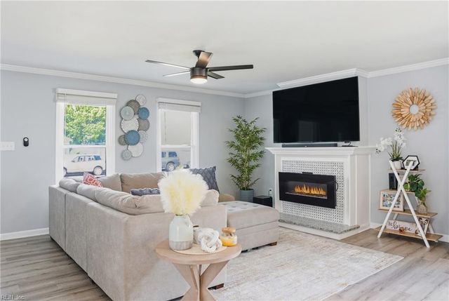 1421 Eddystone DR, Virginia Beach, VA 23464