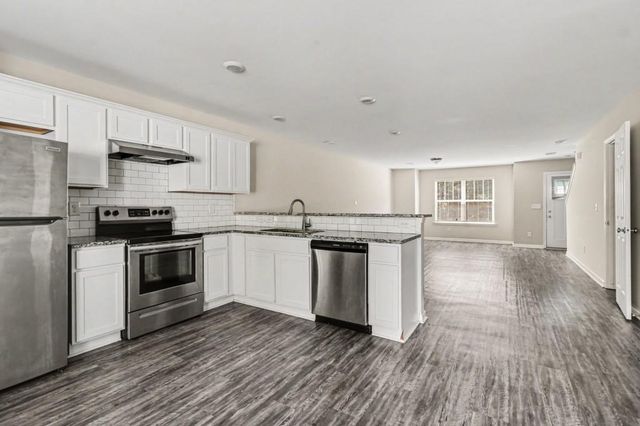 720 Keeshono Street, Union City, GA 30291