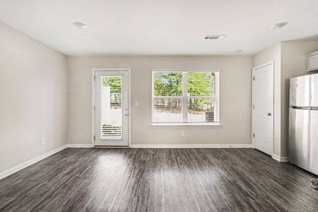 720 Keeshono Street, Union City, GA 30291