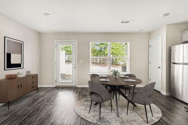 720 Keeshono Street, Union City, GA 30291