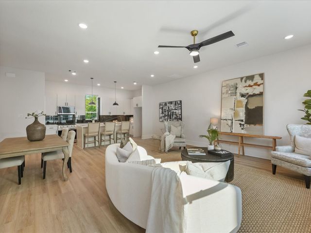 4710 Thornton Villas Lane, Houston, TX 77018