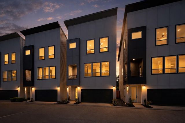 4710 Thornton Villas Lane, Houston, TX 77018