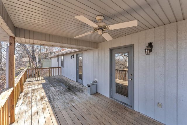 34 Mission Hills Lane, Holiday Island, AR 72631