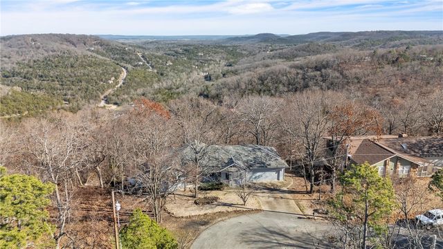 34 Mission Hills Lane, Holiday Island, AR 72631