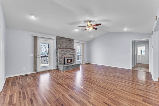 34 Mission Hills Lane, Holiday Island, AR 72631